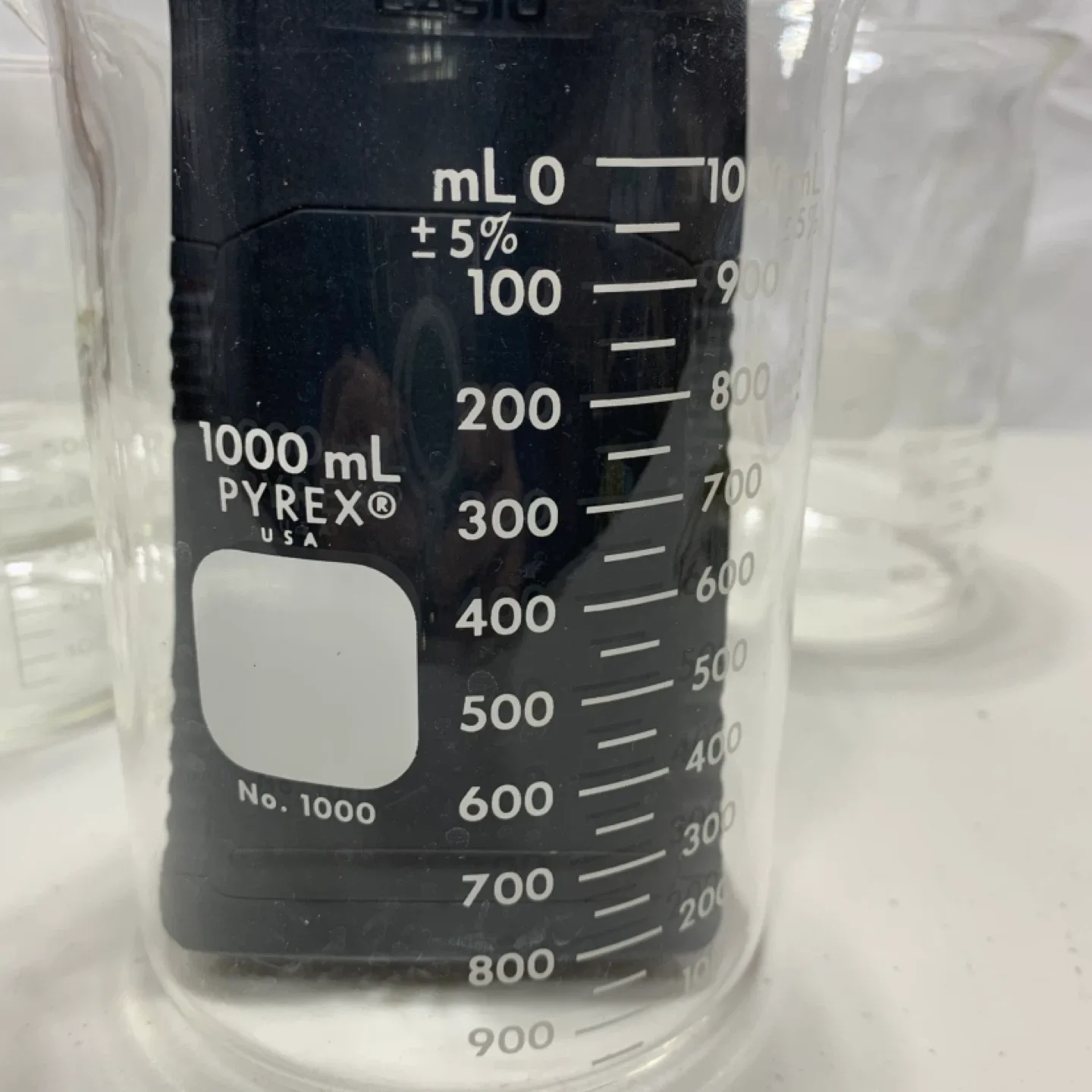 Pyrex & Teknik Beakers and Erlenmeyer Flask image indicator(3)
