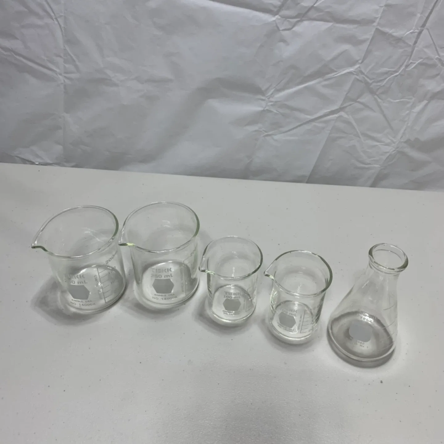 Pyrex & Teknik Beakers and Erlenmeyer Flask image indicator(9)