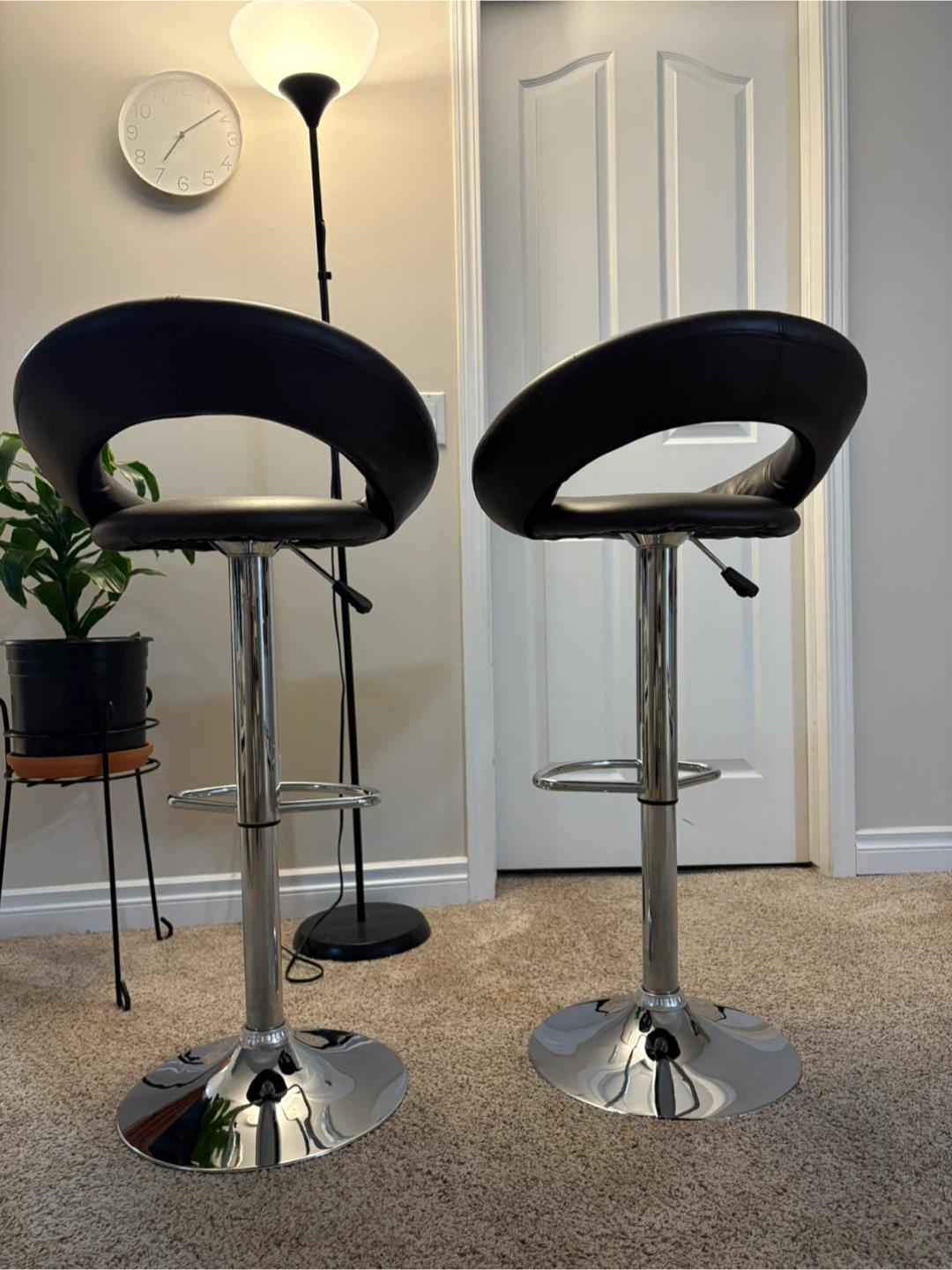 Pair of Brown Leather Bar Stools - photo 5