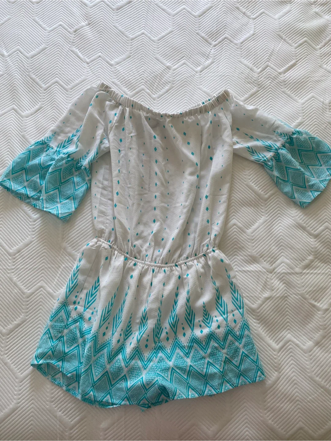 New With Tags Collective Concepts White & Blue Romper - Size S