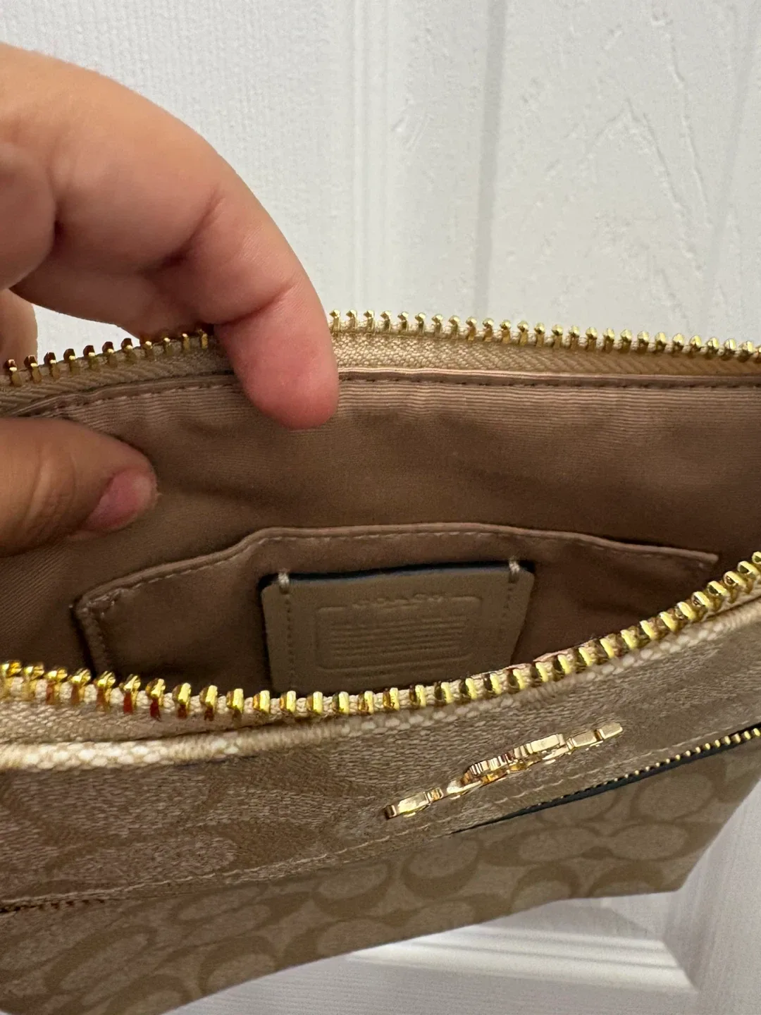 Coach Crossbody Bag image indicator(3)