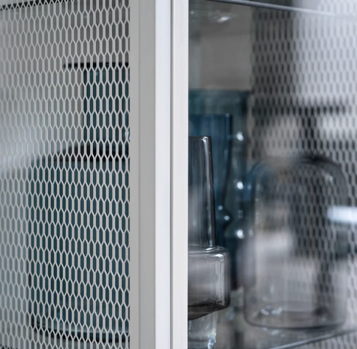 IKEA Baggebo White Glass-door Cabinet image indicator(3)