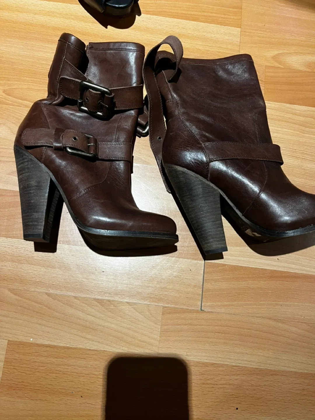 Brown Leather Heeled Ankle Boots image indicator(4)