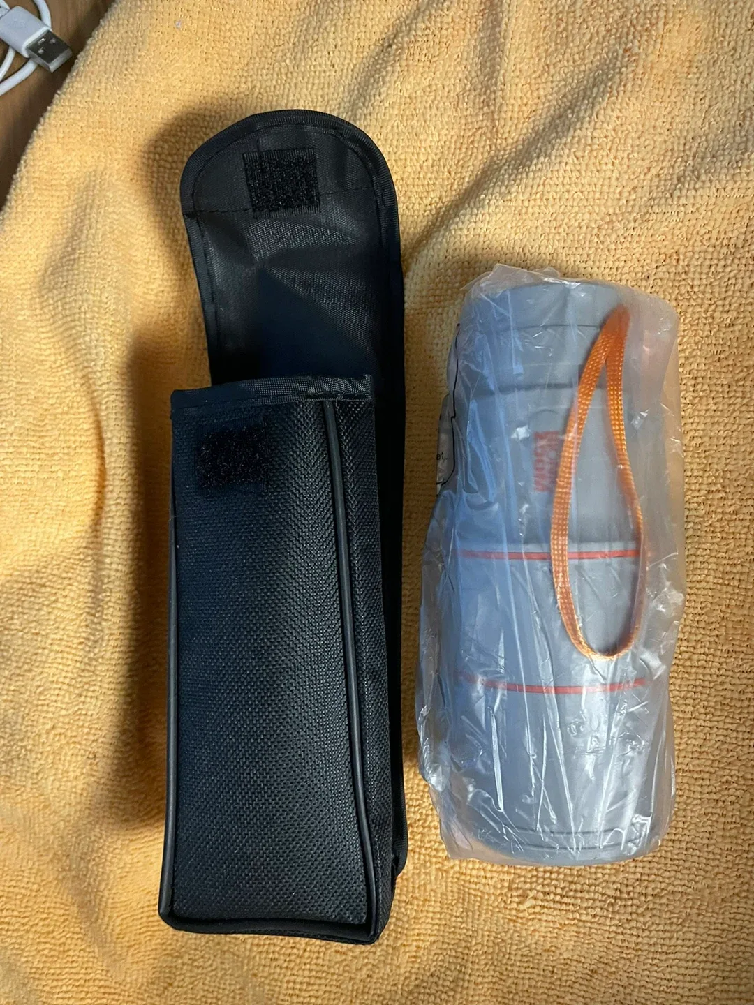 Bionic Zoom Day & Night Field 22 Monocular image indicator(2)