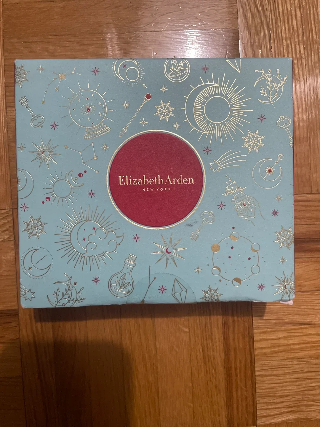 Elizabeth Arden Perfume Set: Green Tea, Red Door, White Tea thumbnail