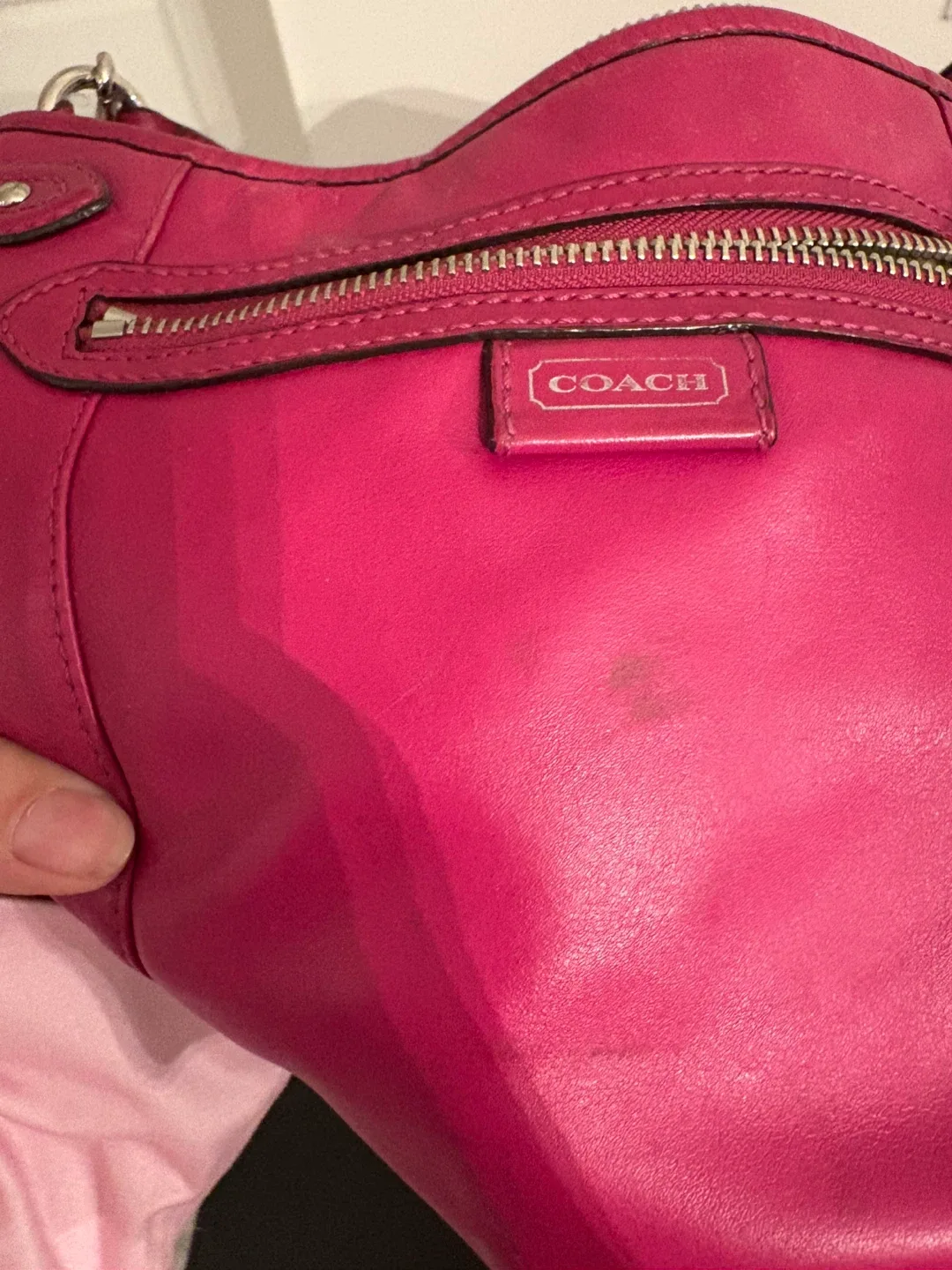 Coach Pink Leather Handbag image indicator(4)