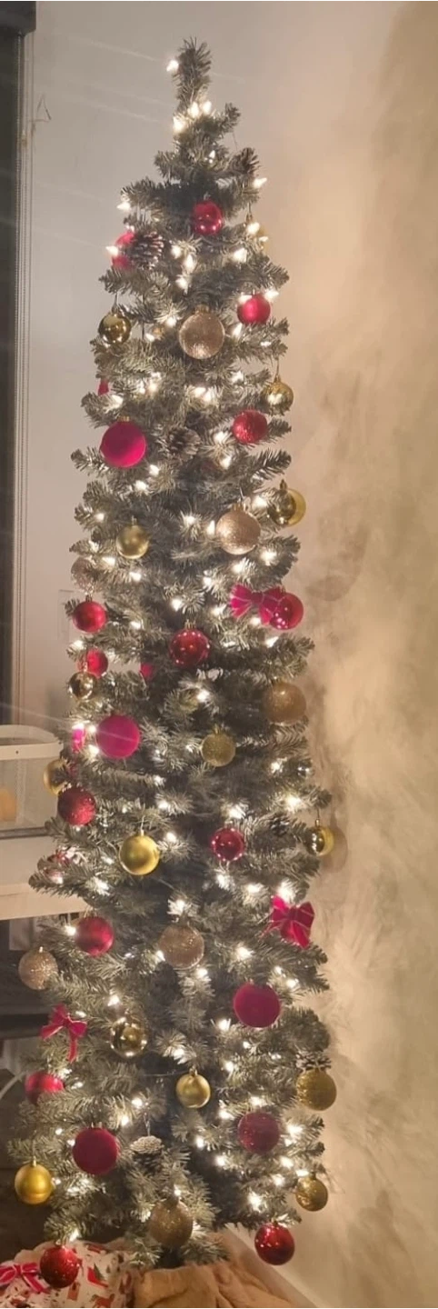 7ft Pre-lit Pencil Christmas Tree - photo 4