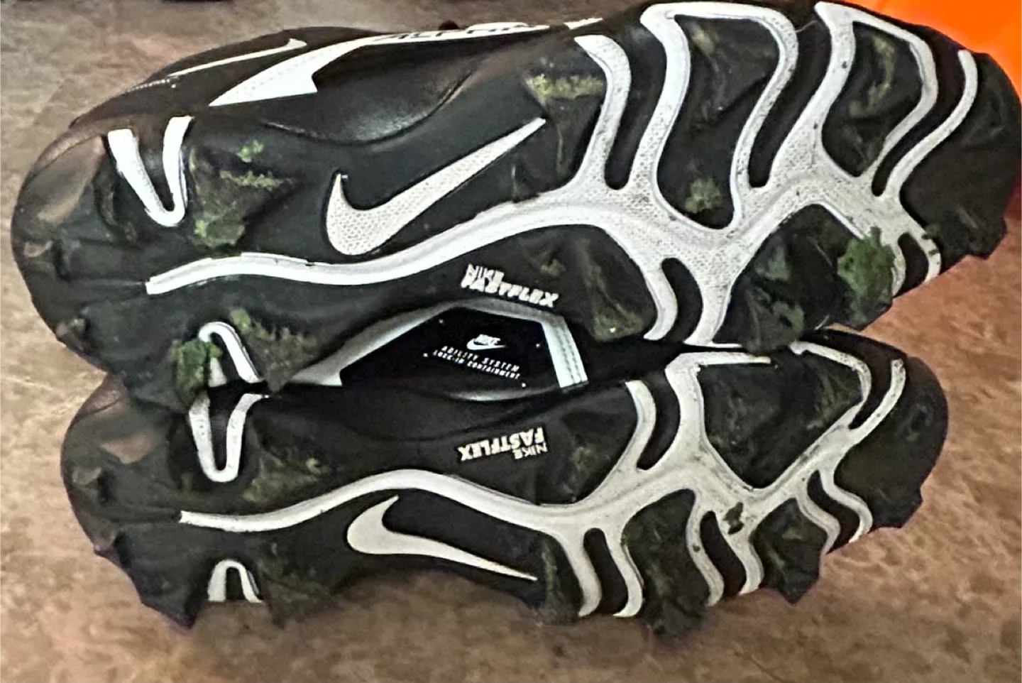 Nike Alpha Football Cleats - Black image indicator(5)