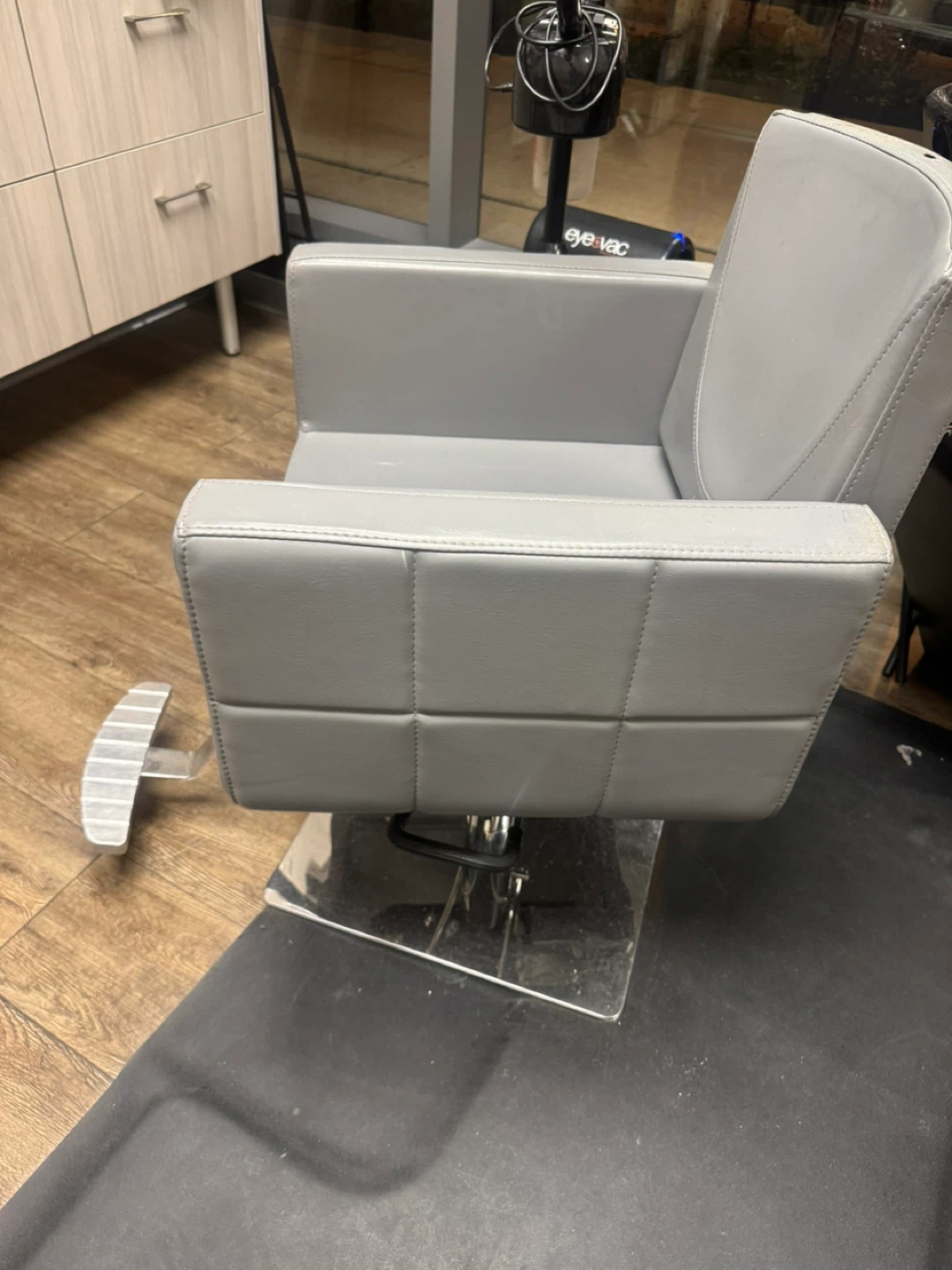 Salon Styling Chair - Gray - photo 3