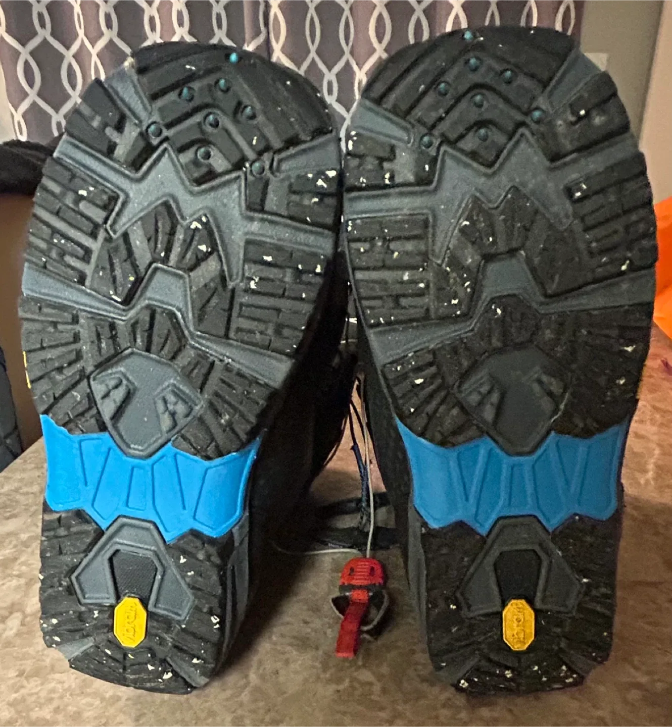 Size 7 Burton Imperial Snowboard Boots - Black image indicator(5)