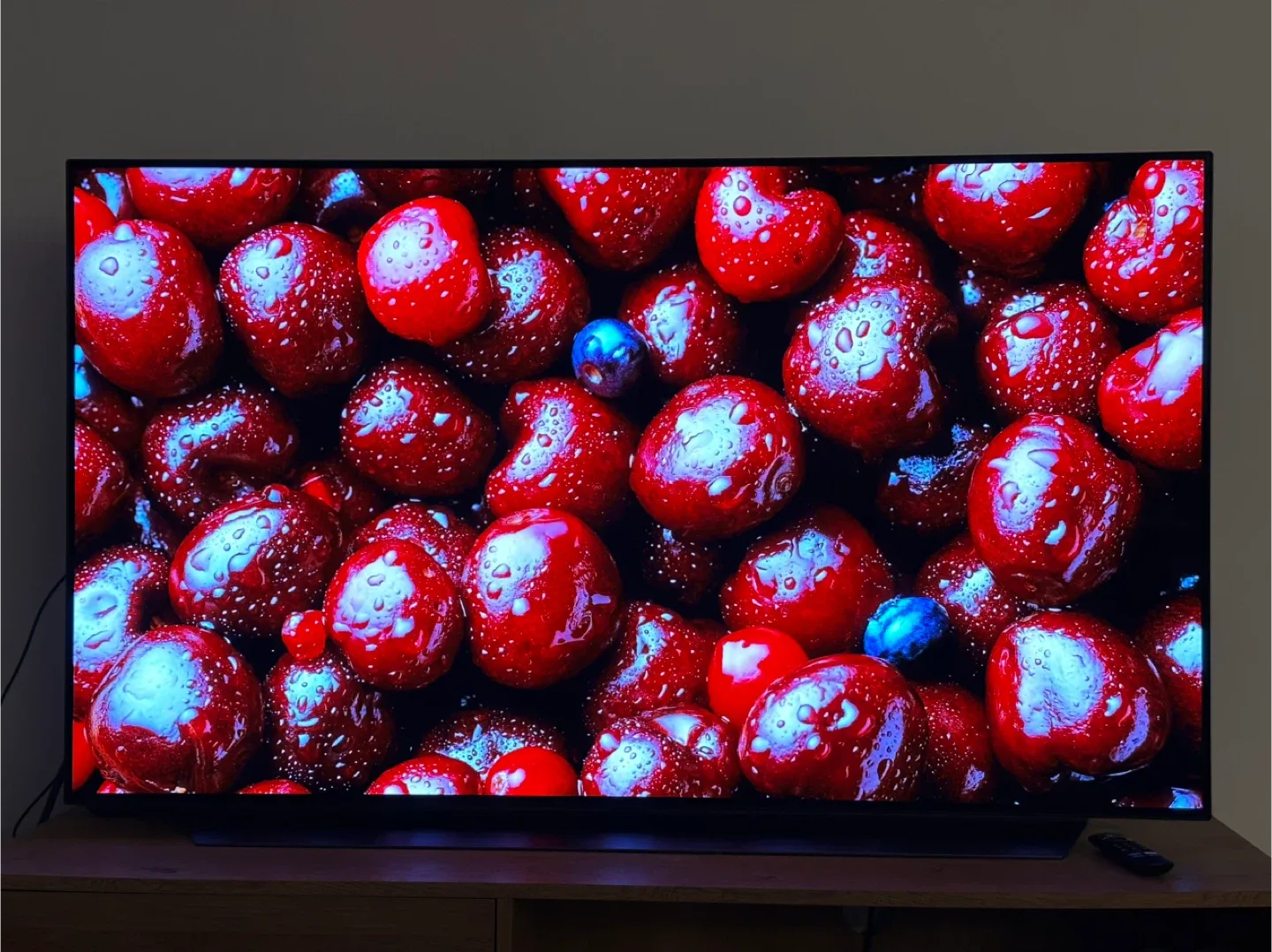 LG 55 inch OLED TV C1 image indicator(3)