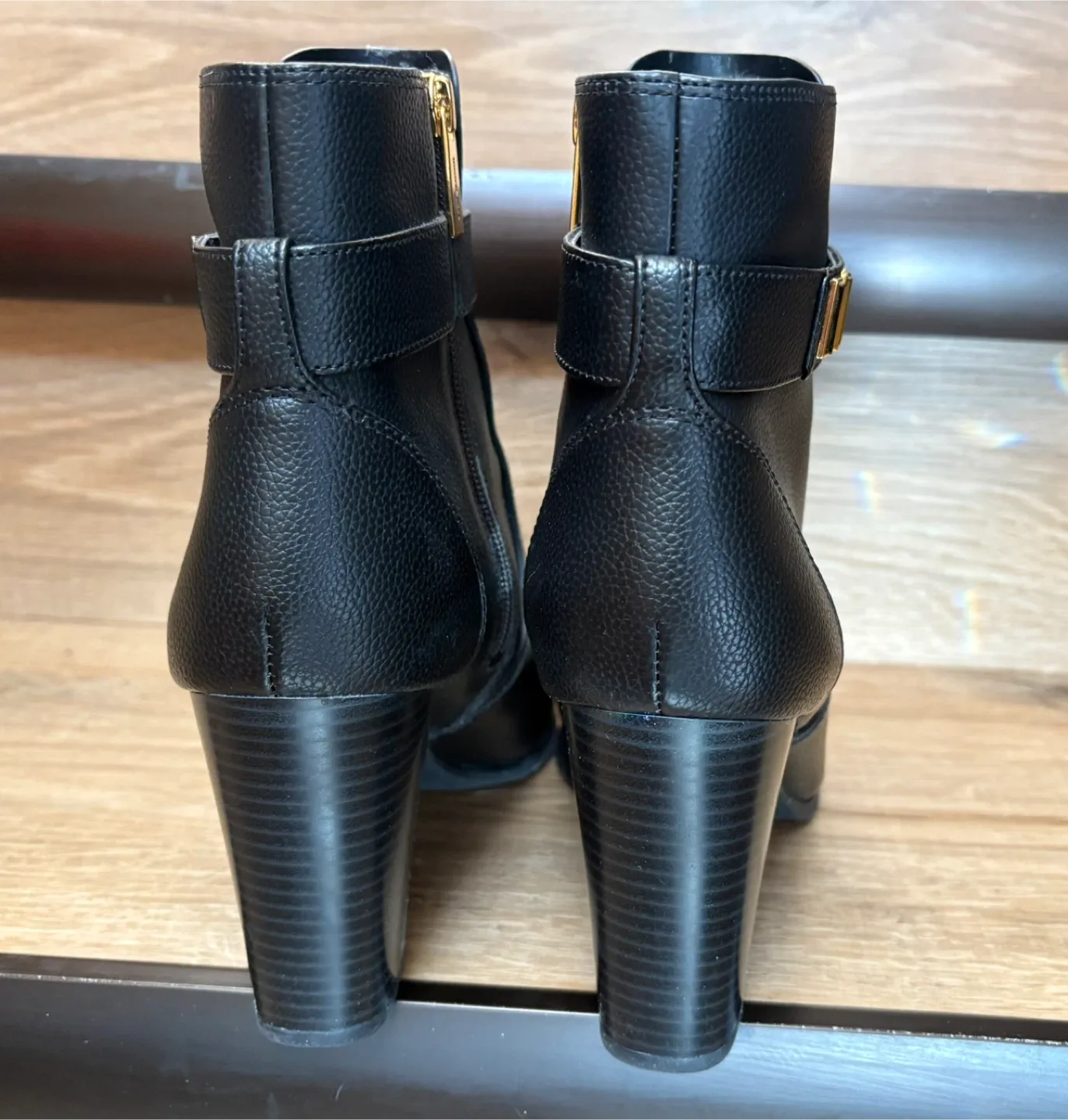 Michael Kors Black Leather Ankle Boots image indicator(6)