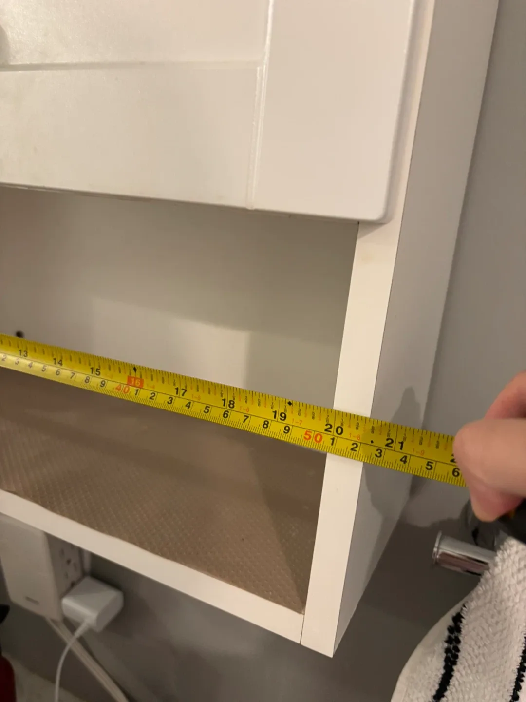 Selling 2 Glacier Bay White Bathroom Cabinet image indicator(5)