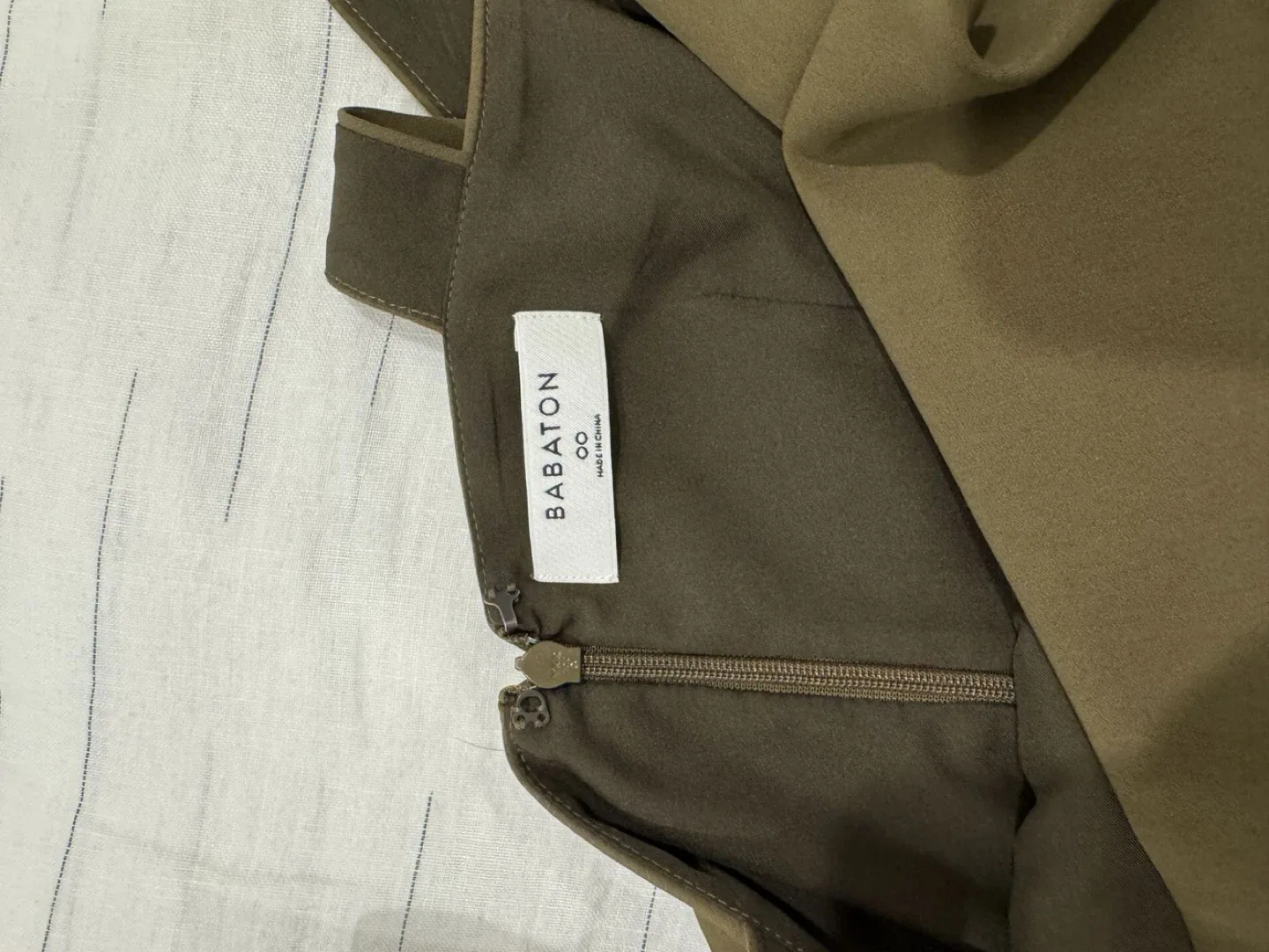 Babaton Dress, Size 00, Olive Green image indicator(4)