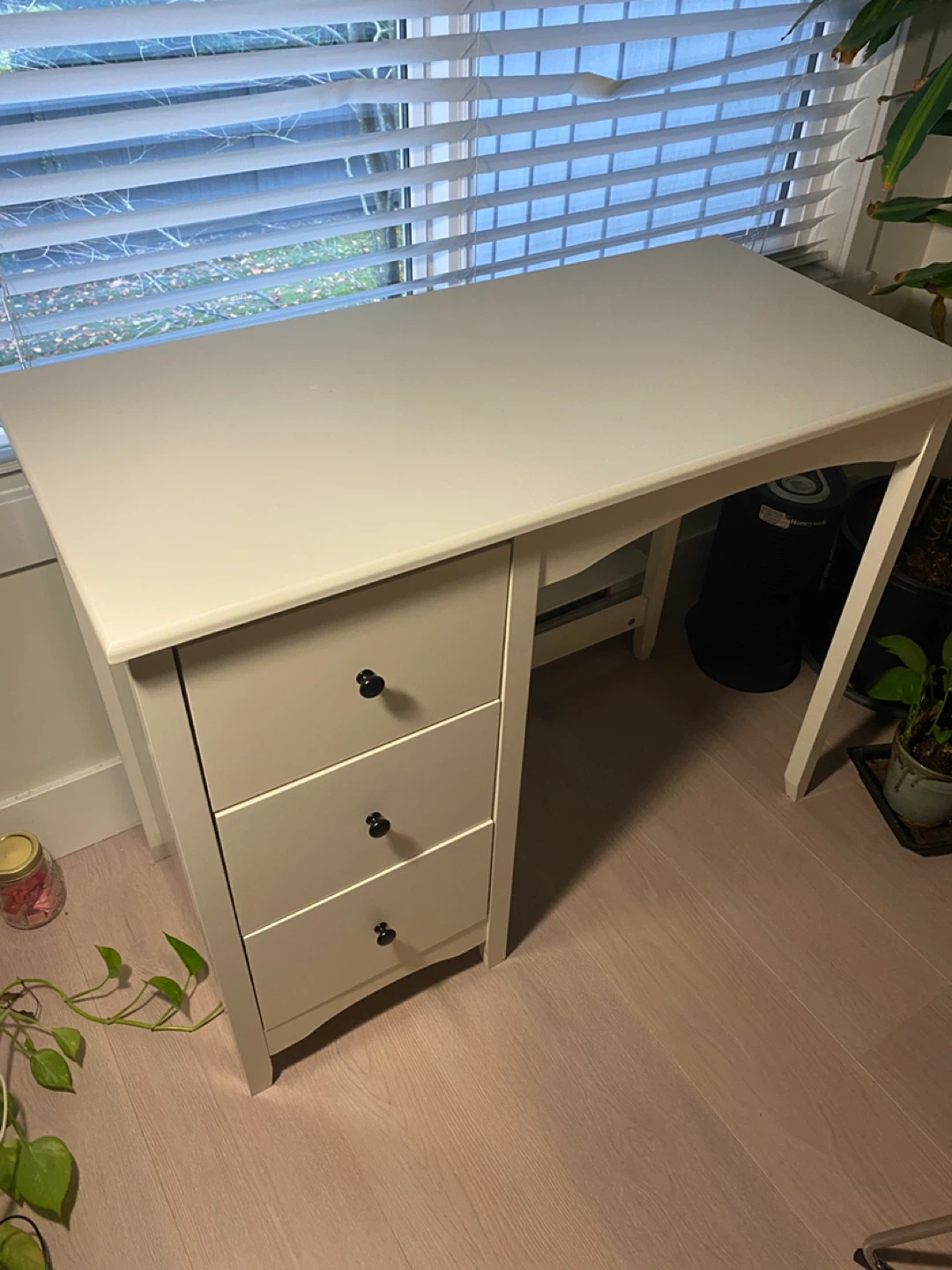 White Desk with Drawers - photo 3