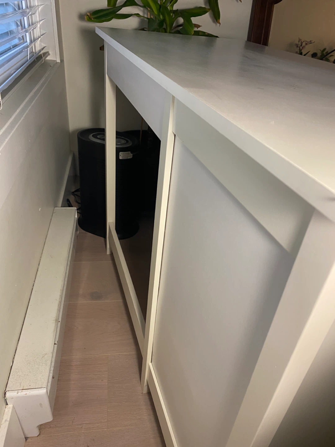 White Desk with Drawers - photo 5