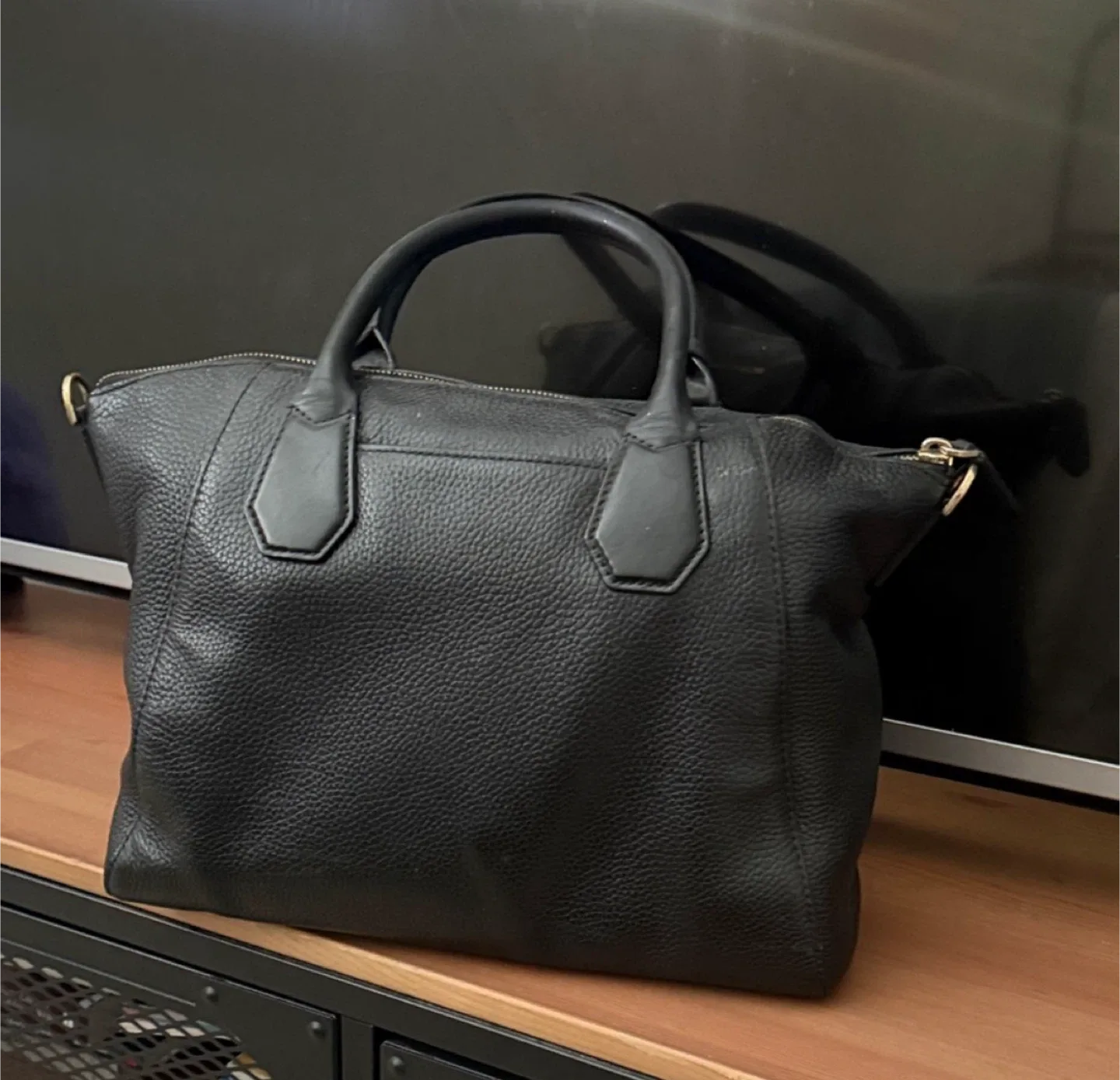 Michael Kors Black Leather Handbag image indicator(3)