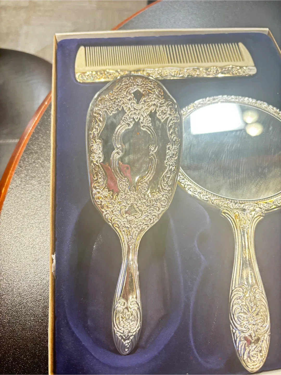 Silverplated Dresser Set - Elegance Silverplate image indicator(6)