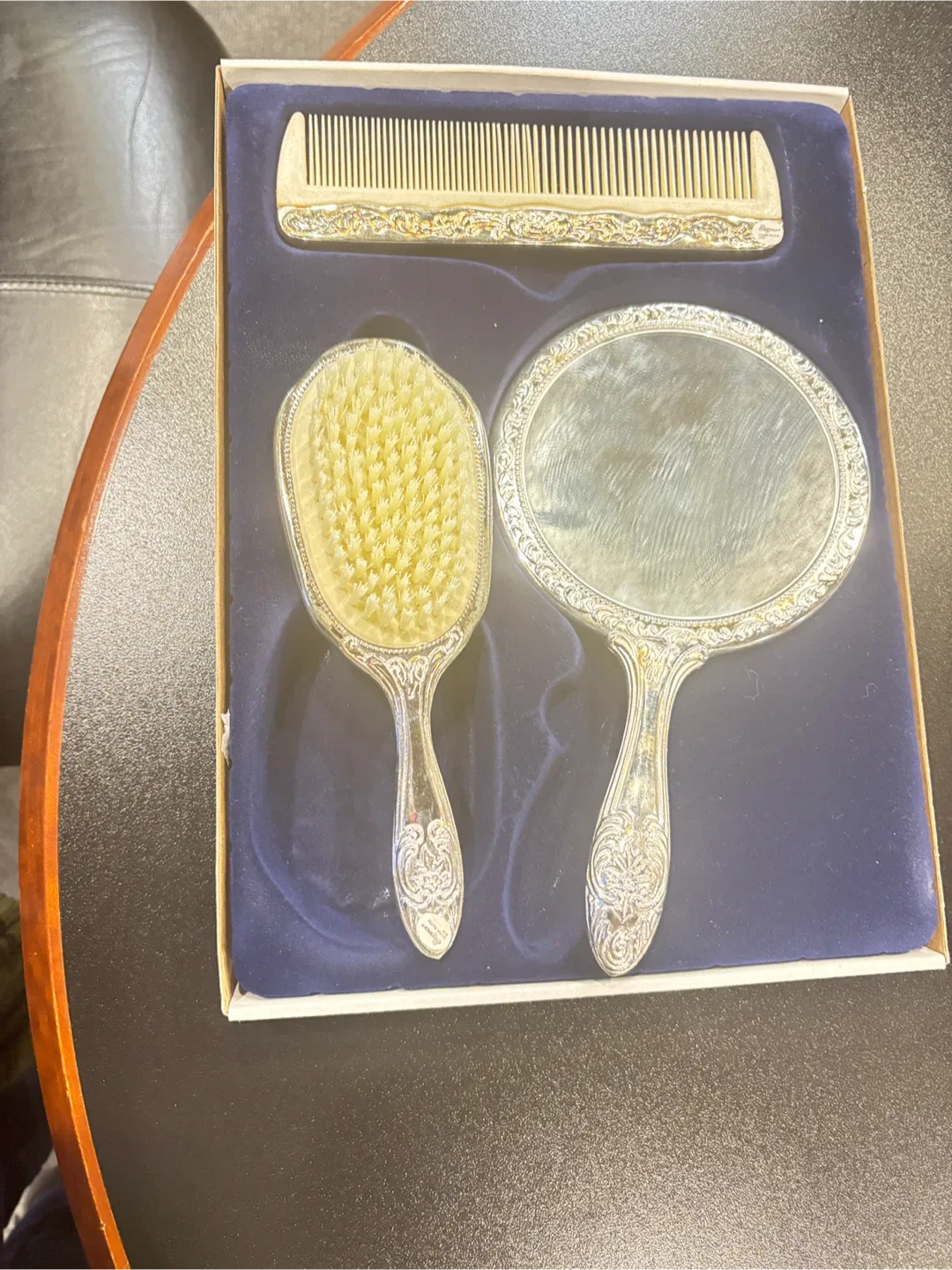 Silverplated Dresser Set - Elegance Silverplate image indicator(2)