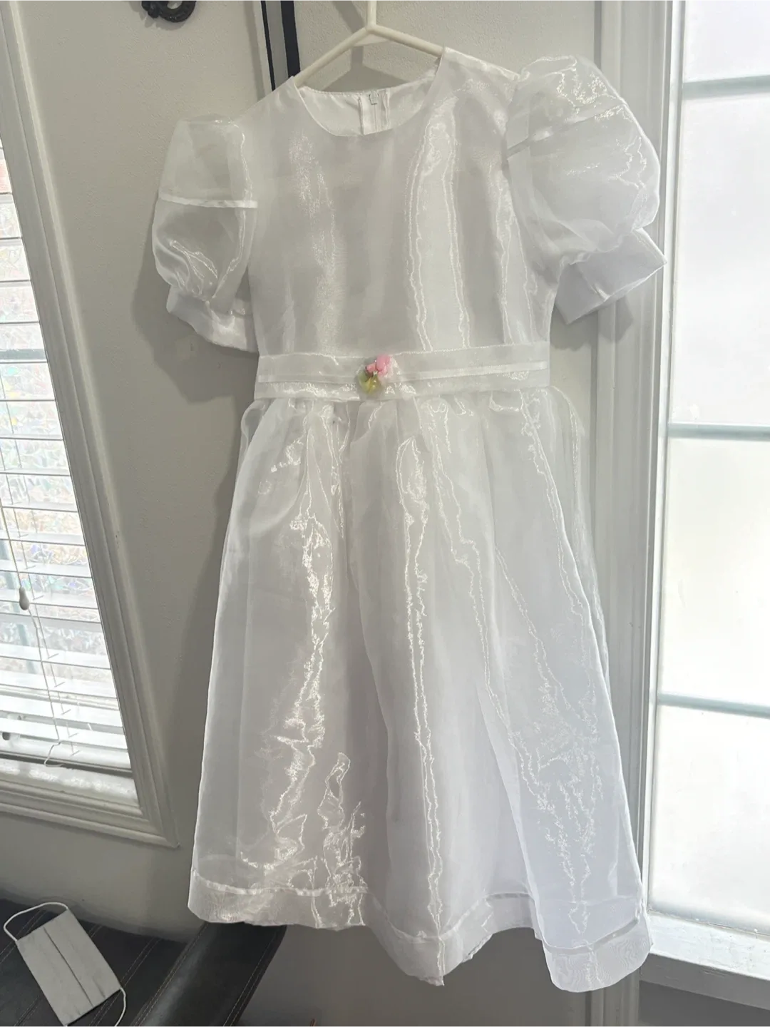 Communion  / White Dress image indicator(2)