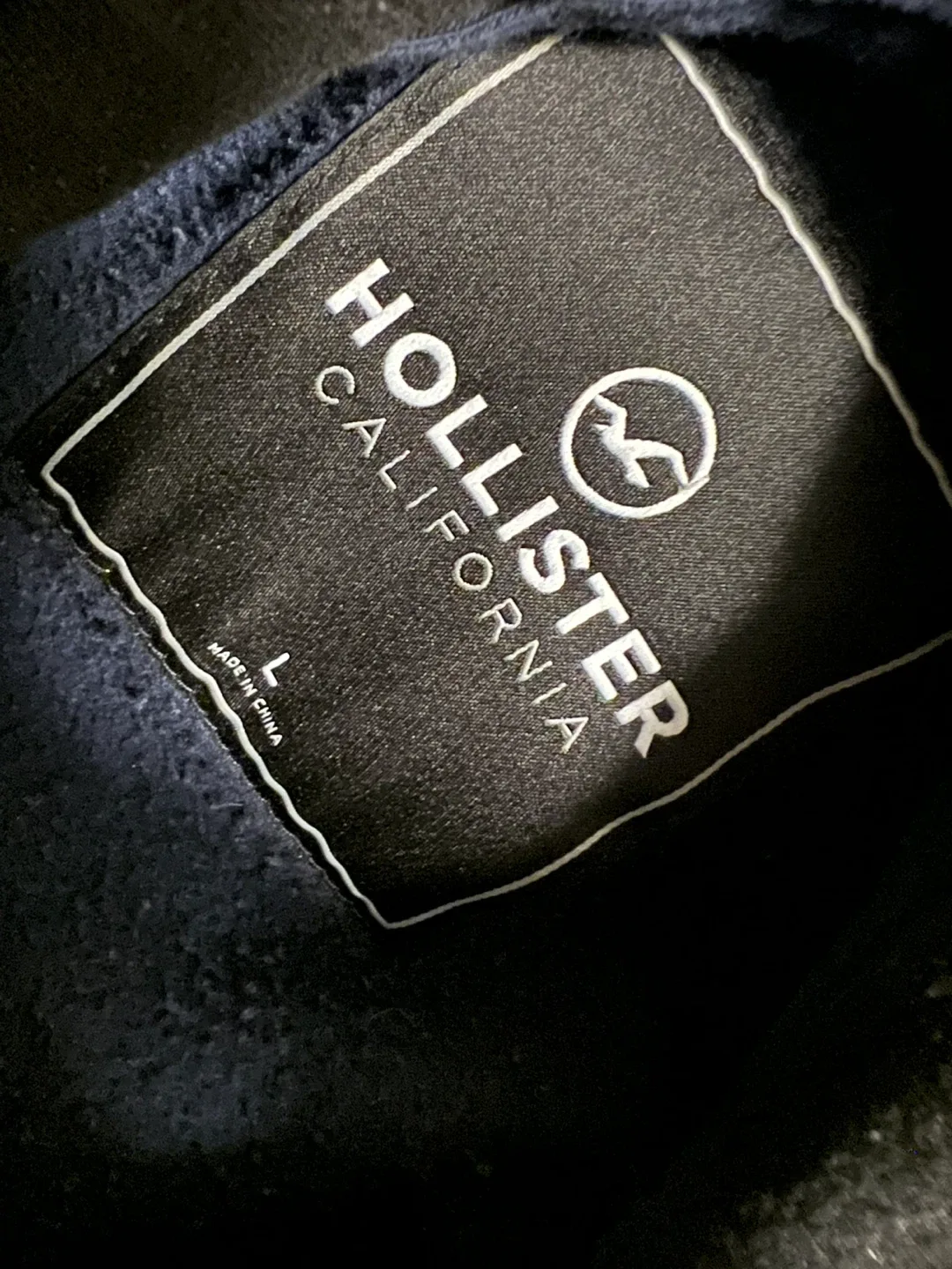 Hollister California Hoodie - Size L image indicator(3)
