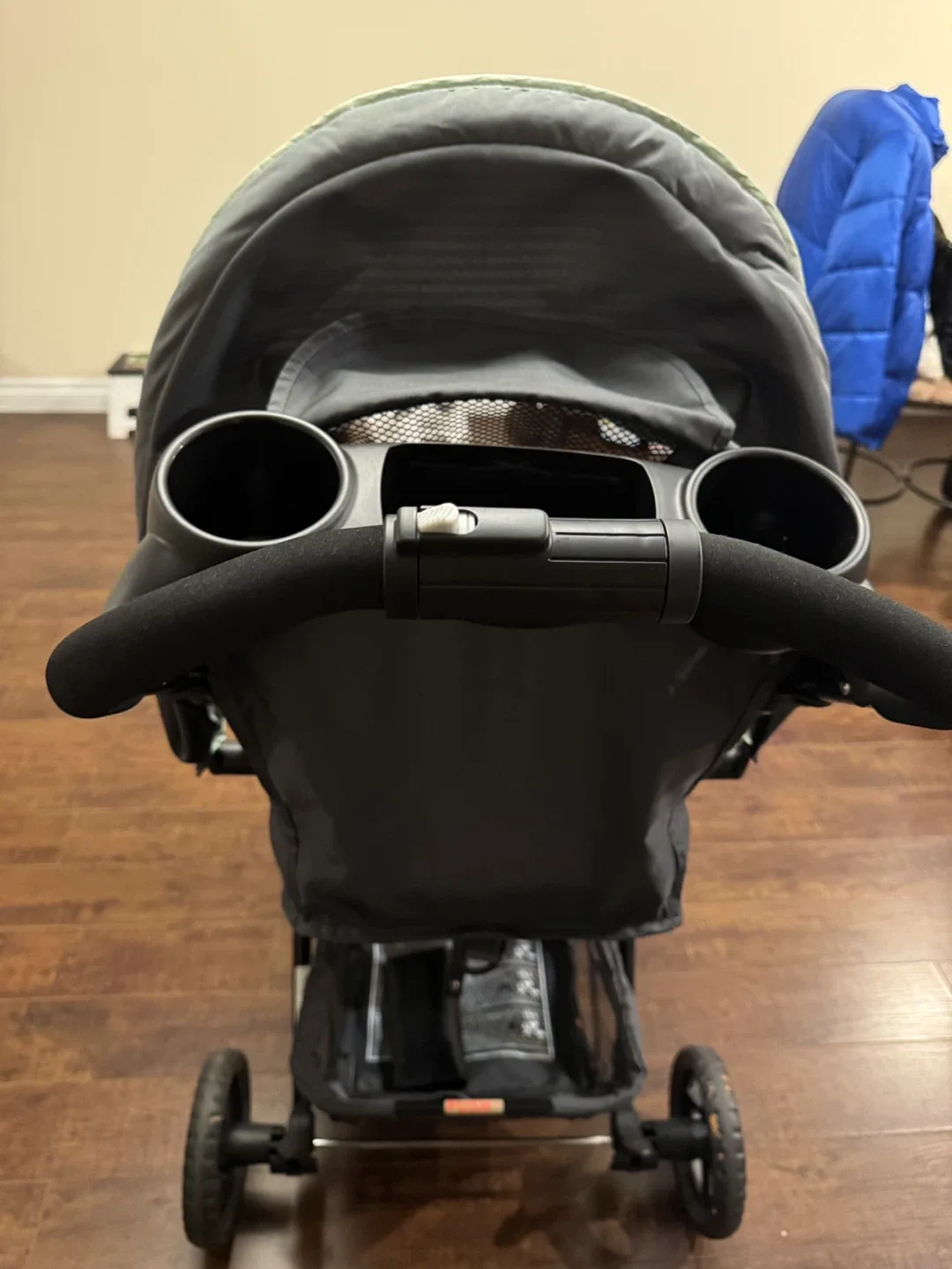 Graco Stroller with Car Seat , base for seat and Stroller image indicator(5)