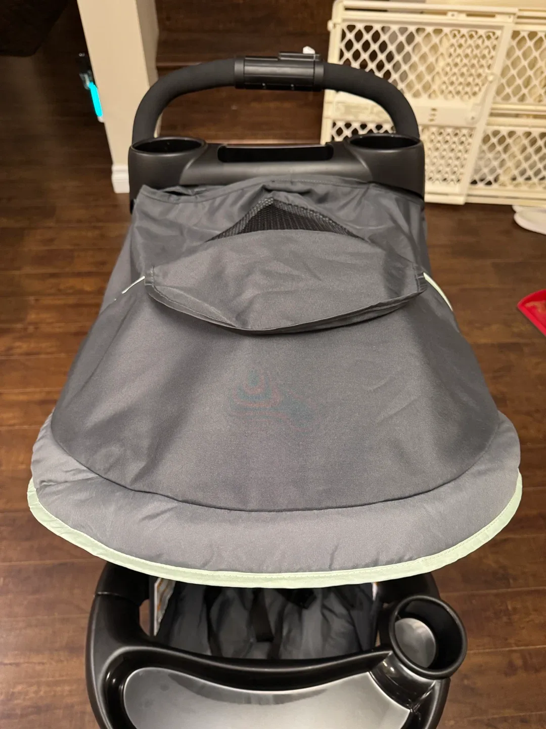 Graco Stroller with Car Seat , base for seat and Stroller image indicator(4)