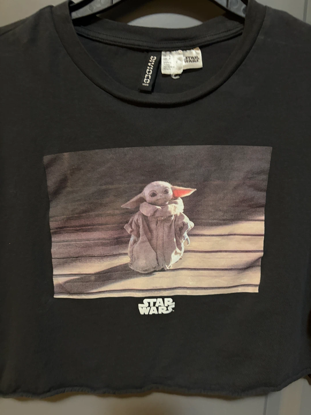 H&M Divided Star Wars Baby Yoda Crop Top - Size S - photo 2
