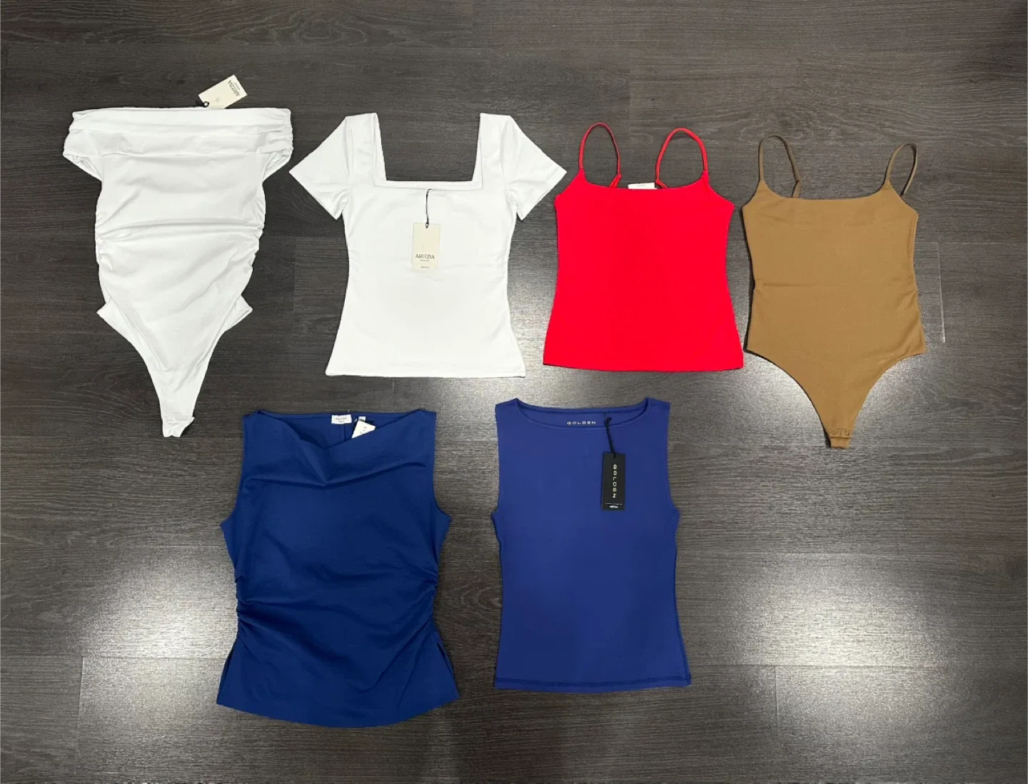 Aritzia Contour Tops Size S NWT