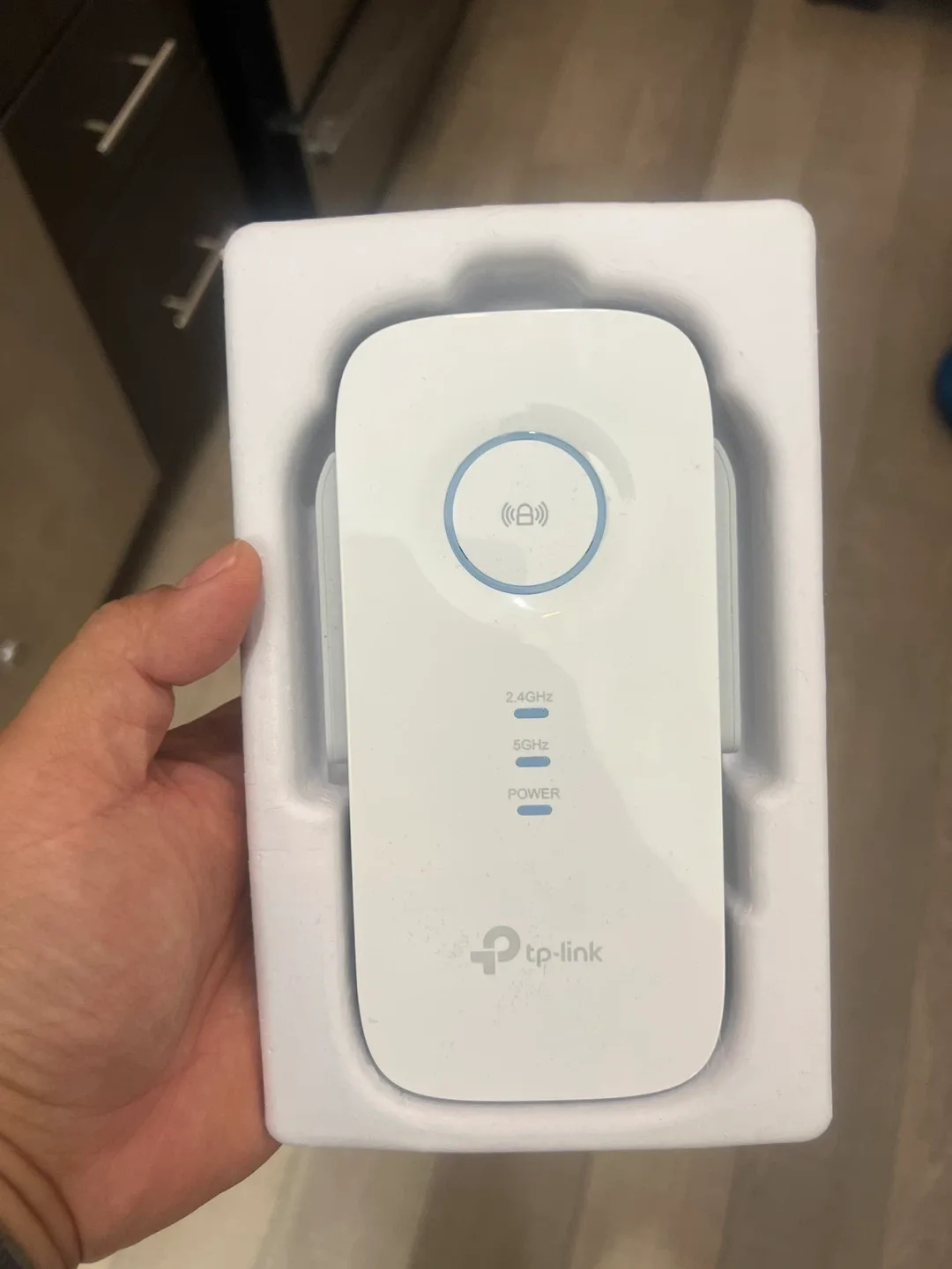 TP-Link AC1900 WiFi Range Extender - New in Box! image indicator(3)