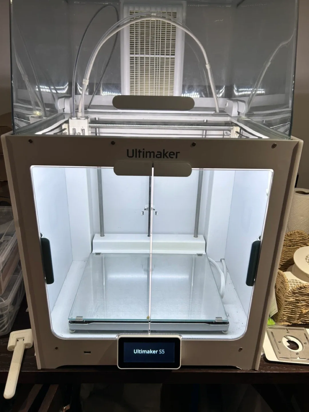 Ultimaker S5 3D Printer with air manager mint condition! thumbnail