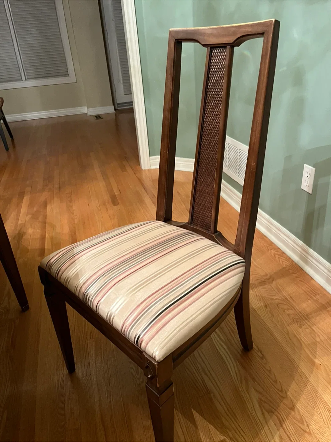 Vintage Wood Hutch and Dining Set image indicator(3)