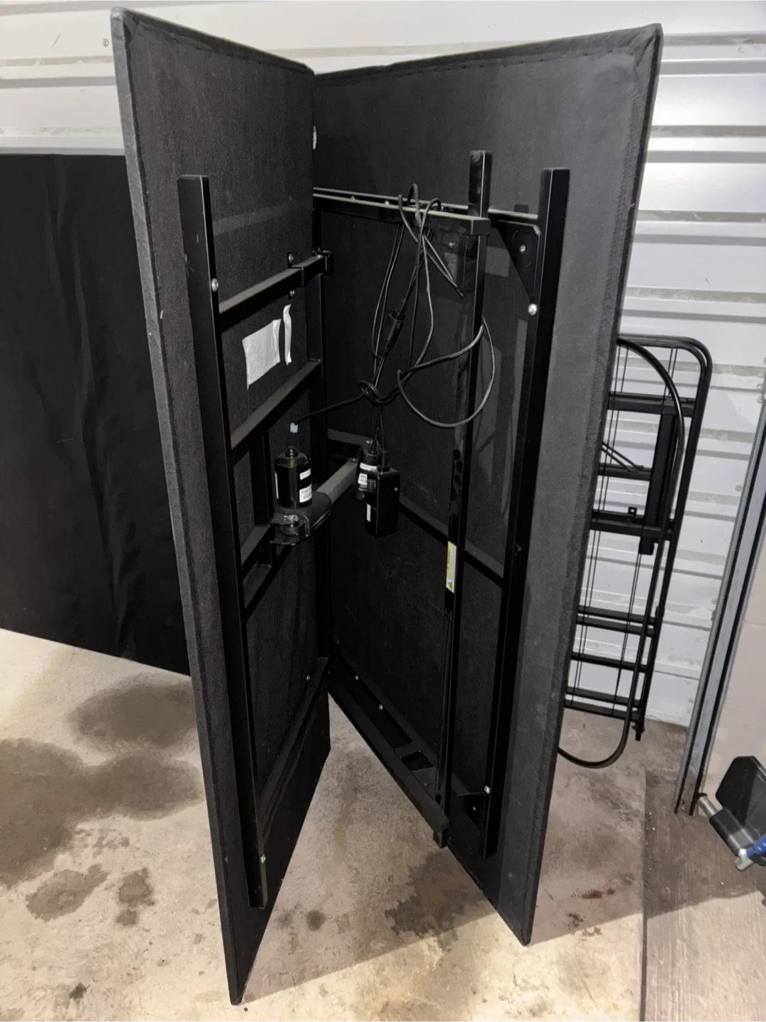 Queen size Leggett & Platt Adjustable Bed Frame/Platform image indicator(4)