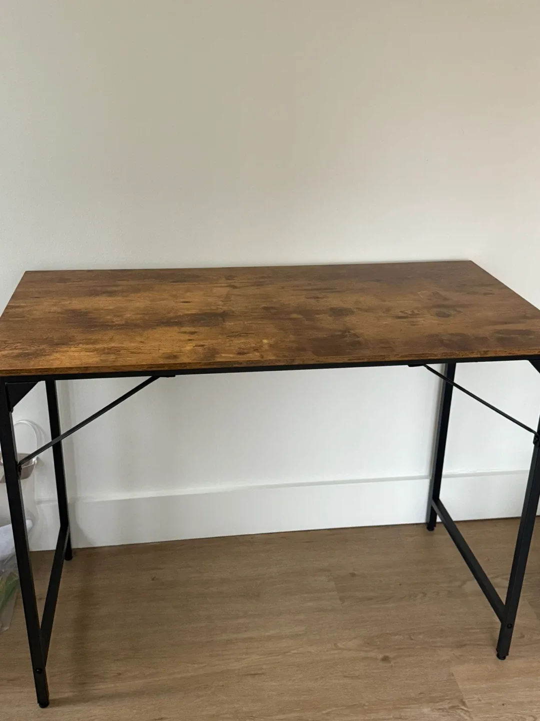 Like new Rustic Brown Computer Desk