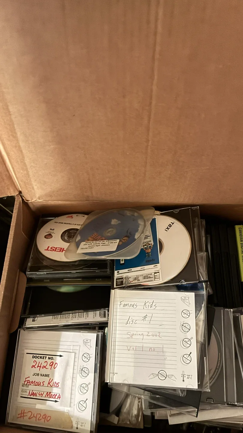 Box of DVDs image indicator(3)