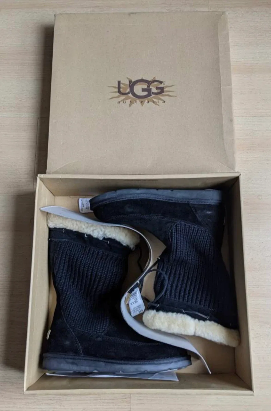 UGG Australia Lashawna-92 Suburb Crochet Boots - Size 9