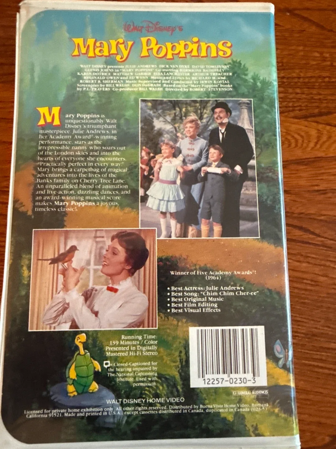 Walt Disney's Mary Poppins VHS Tape image indicator(2)