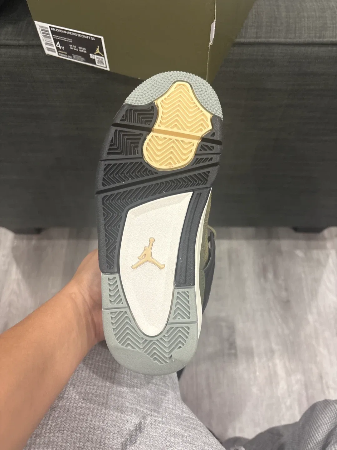 Air Jordan 4 Retro SE Craft GS - Size 4Y image indicator(3)