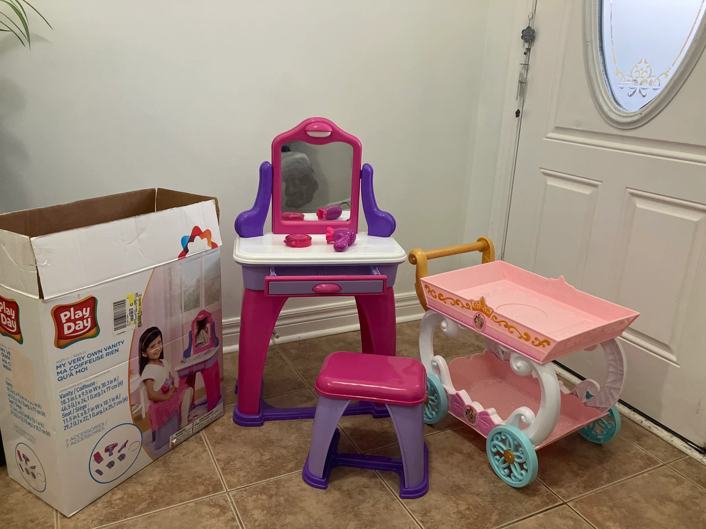 Play Day Vanity & Princess Cart