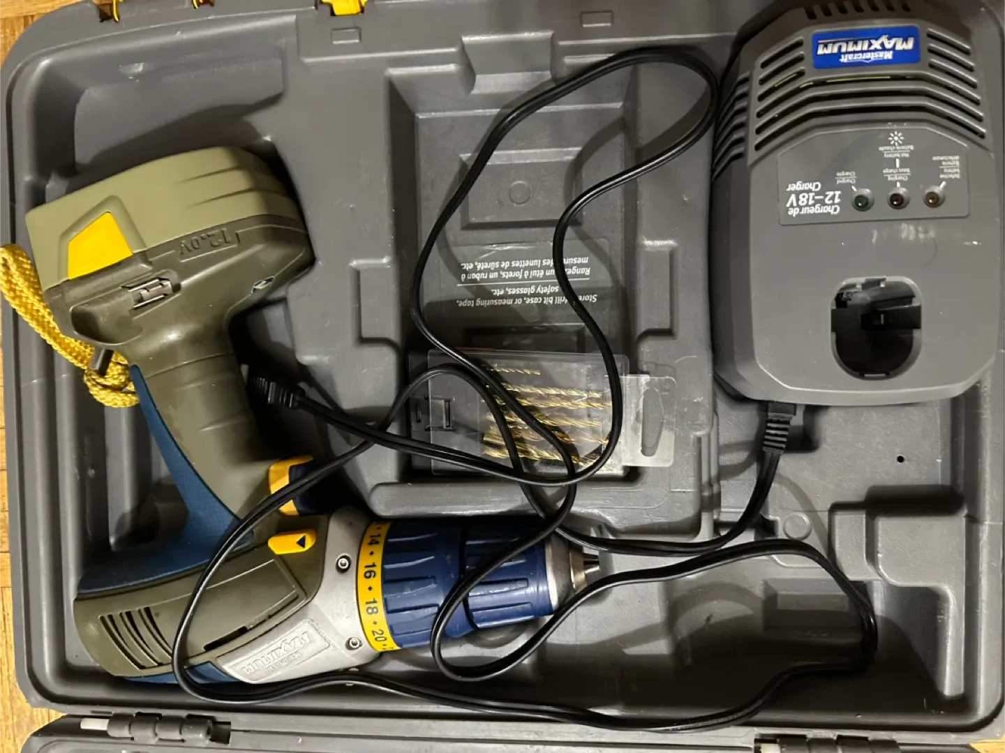 Maximum 12-18V Charger and Power Drill image indicator(4)