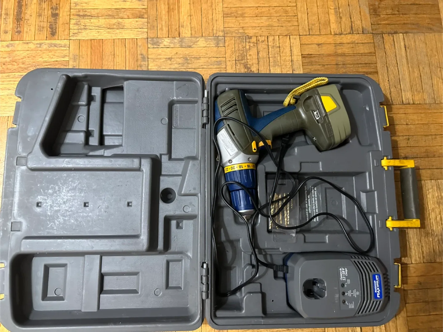 Maximum 12-18V Charger and Power Drill image indicator(5)