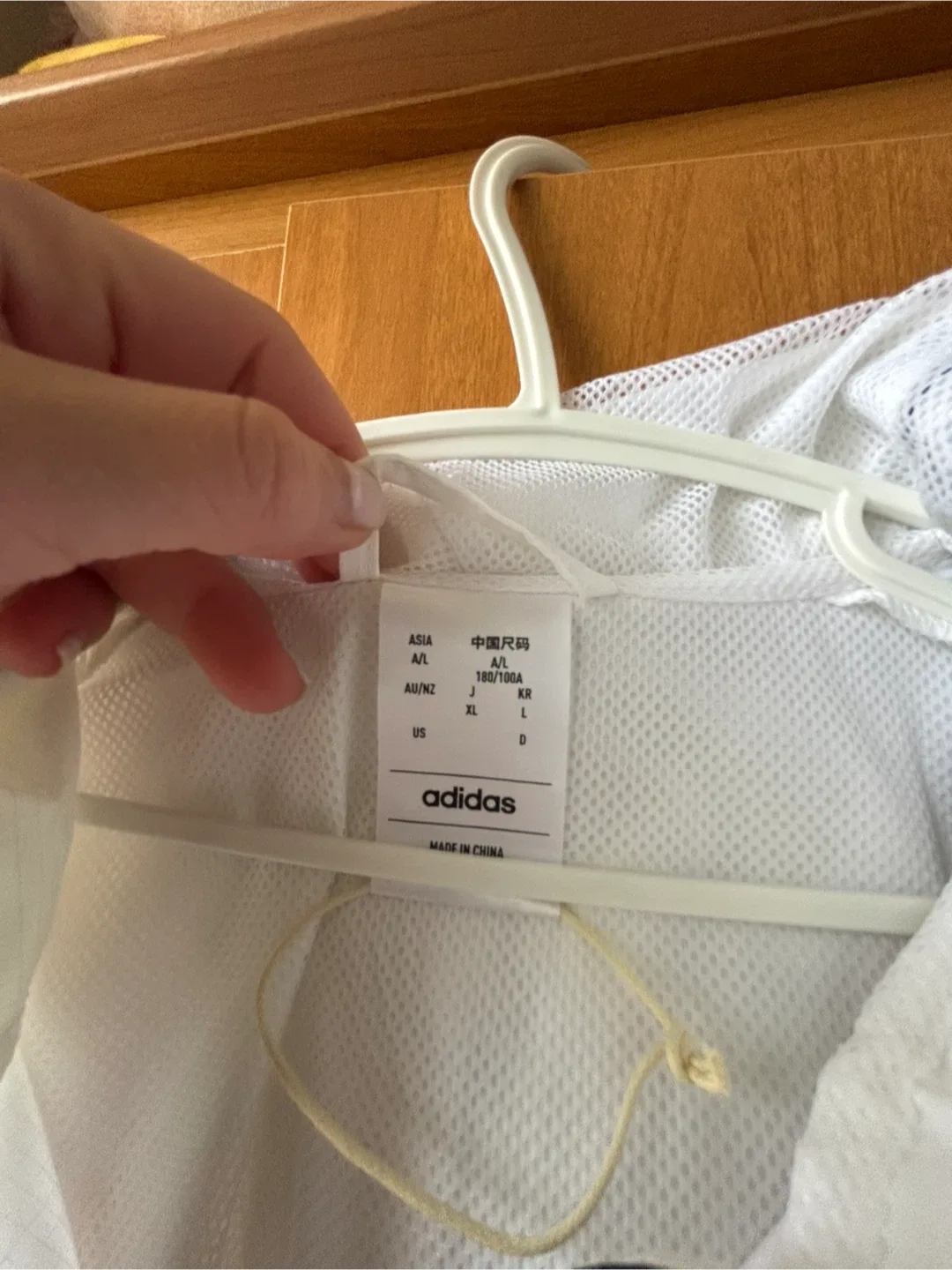 Adidas White Windbreaker Jacket - Size XL image indicator(3)