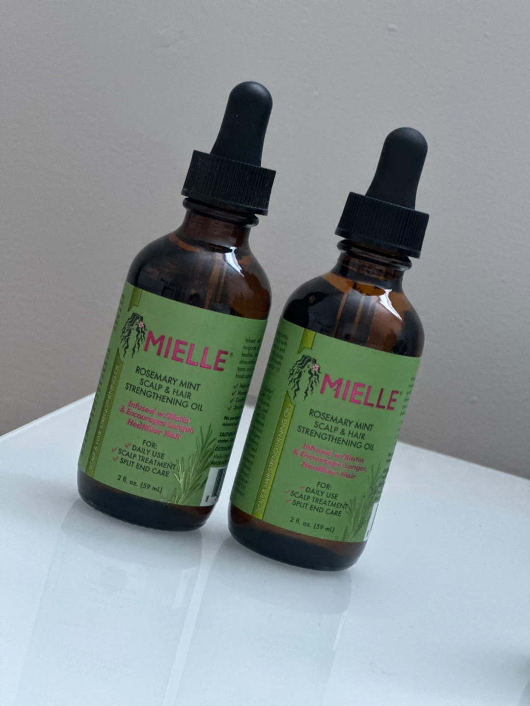 Mielle Rosemary Mint Scalp & Hair Strengthening Oil