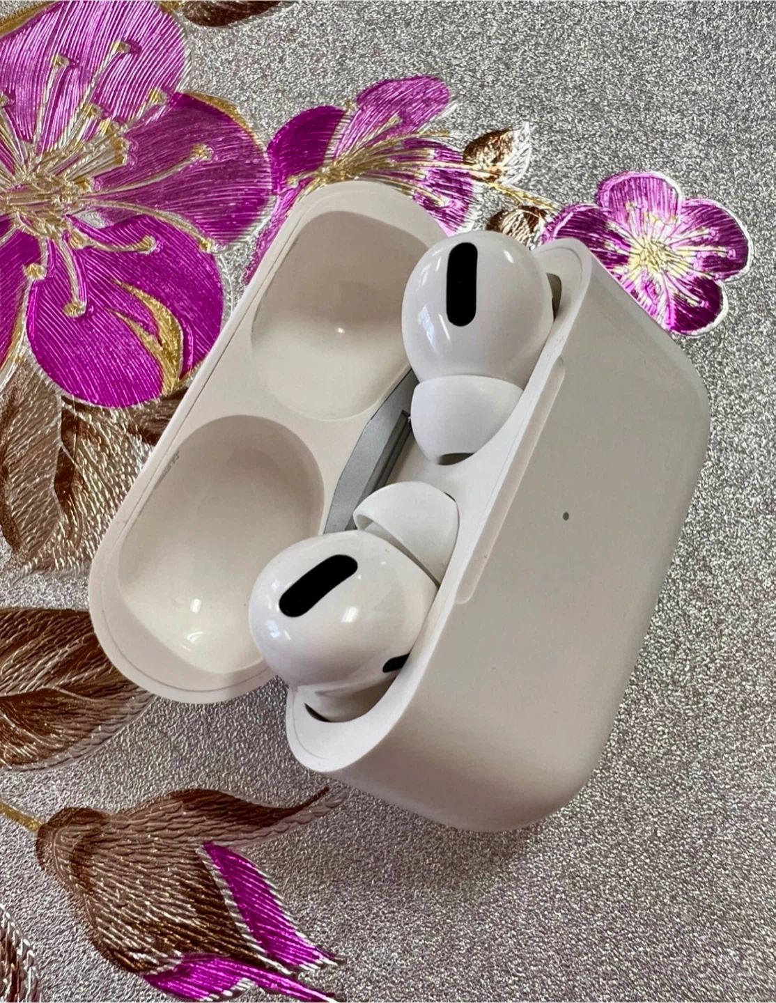 Wireless earbuds noise reduction headphones and charging case - photo 3