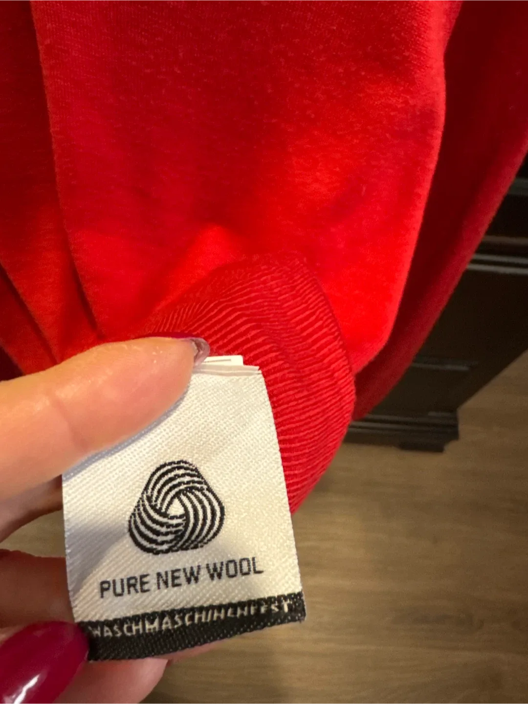 Red Pure New Wool Sweater image indicator(2)