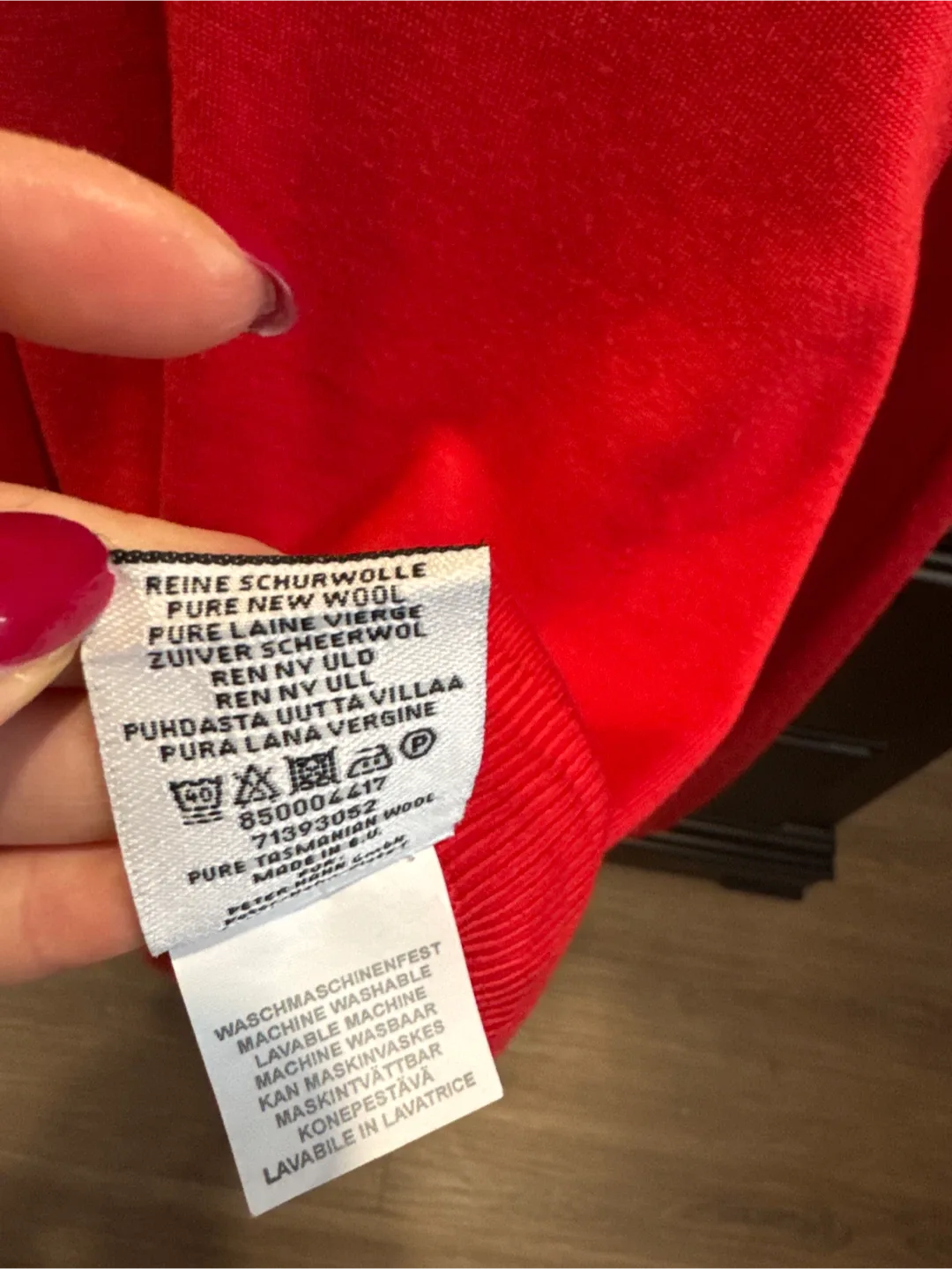 Red Pure New Wool Sweater image indicator(3)