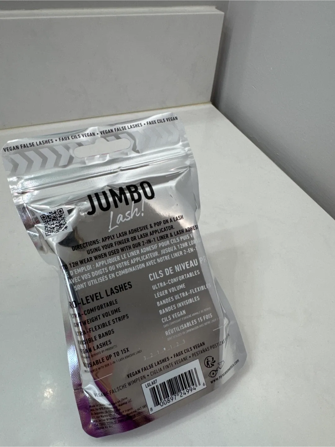 NYX Jumbo Lash! Full Feather Flex image indicator(2)