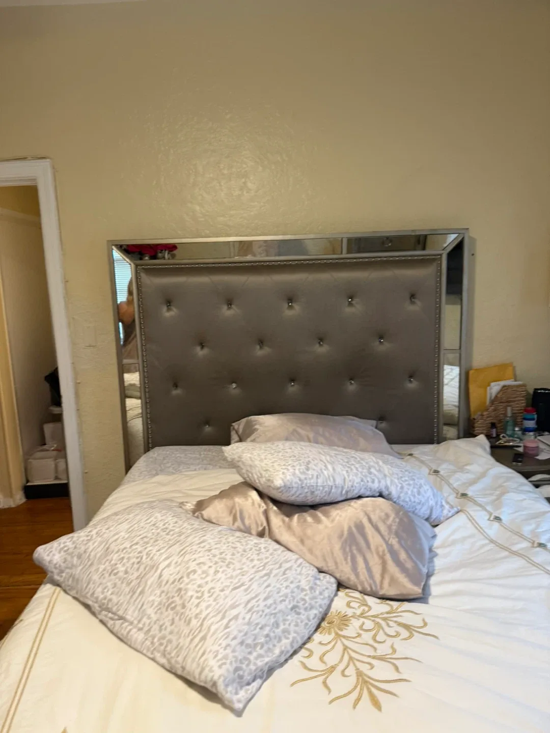 Mirrored Dresser and Headboard Set image indicator(4)