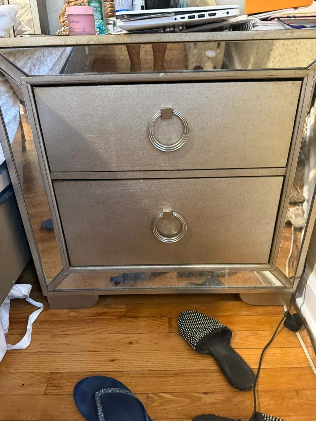 Mirrored Dresser and Headboard Set image indicator(6)