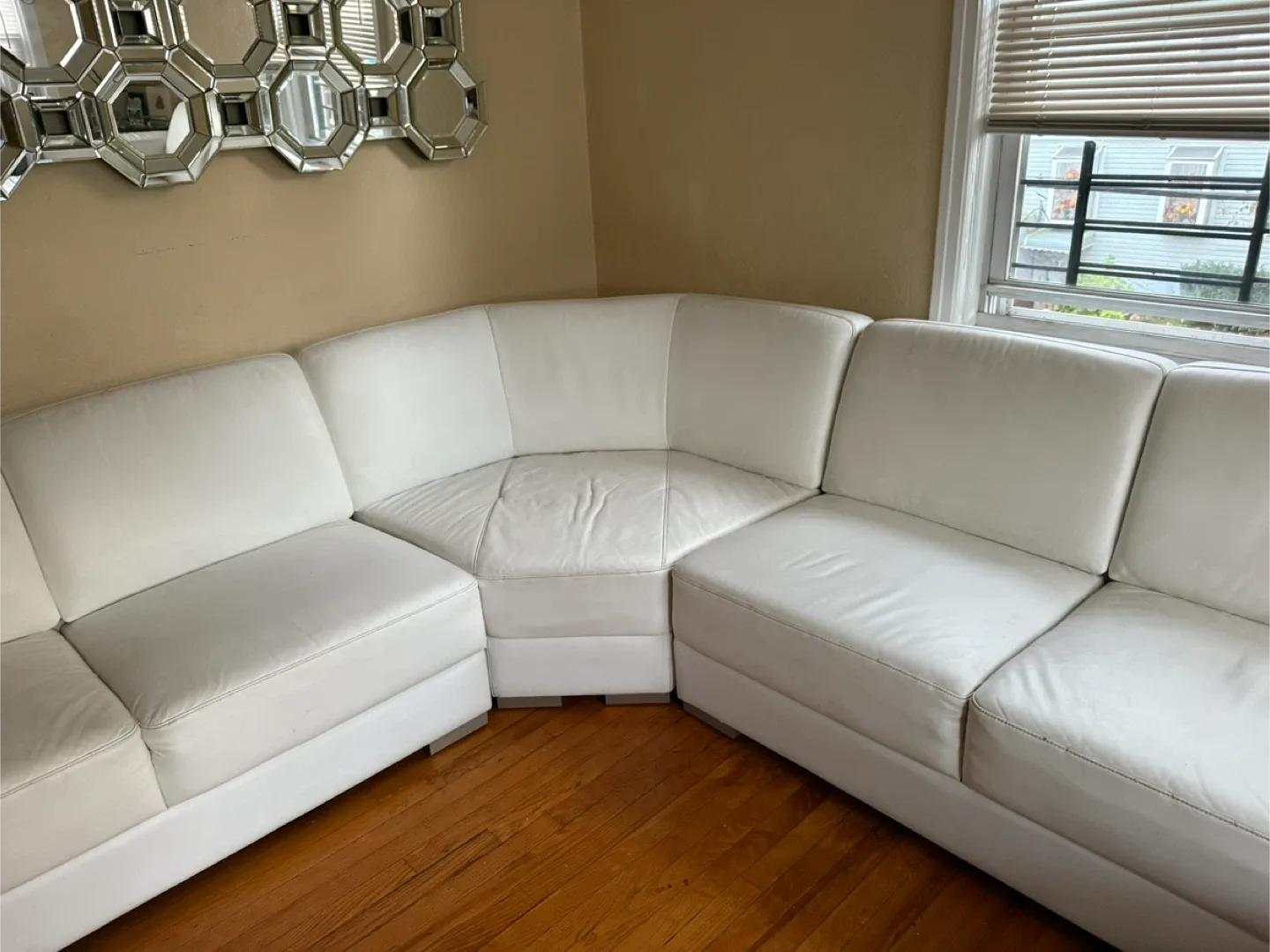 White Leather Sectional Sofa image indicator(2)